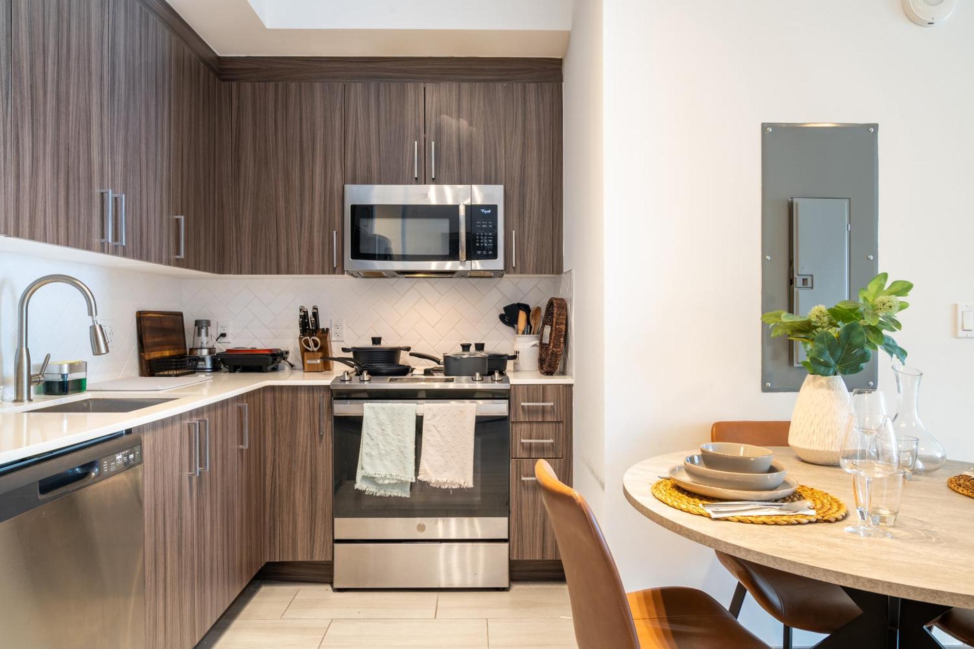 Modern Miami Suite - Pool Access In Prime Area * Miami