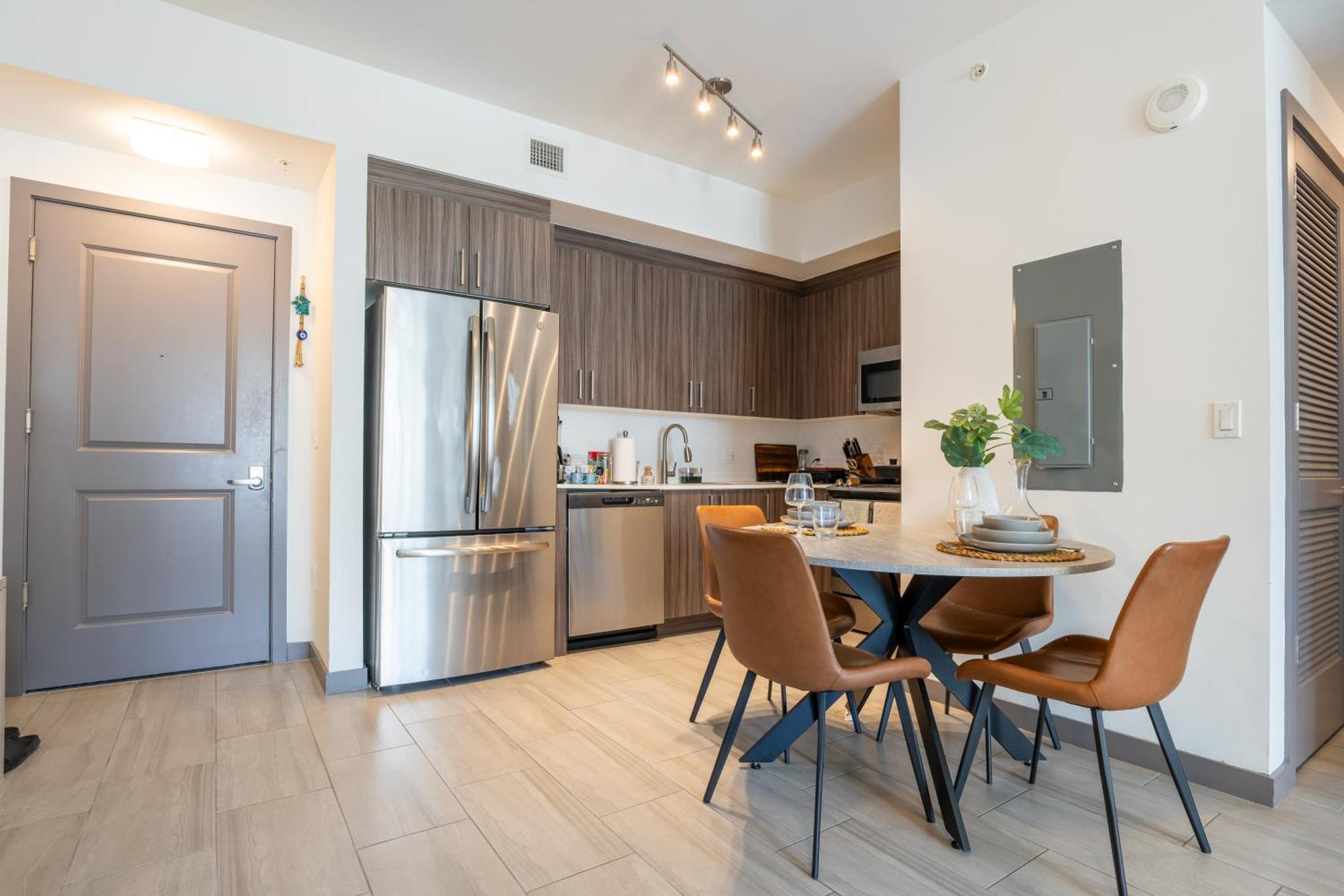 Modern Miami Suite - Pool Access In Prime Area Apartment Miami